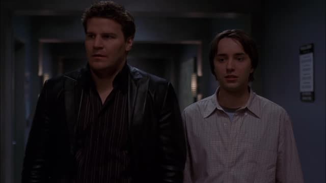 S05:E18 - Origin