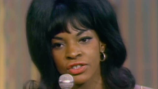 S01:E11 - Move to the Music