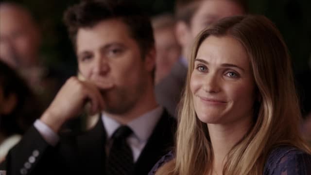 S01:E08 - Hey