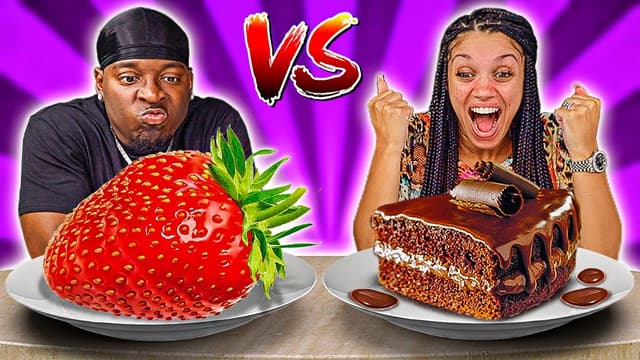 S02:E06 - Strawberry vs Chocolate Food