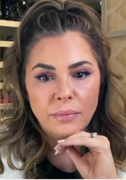 S01:E03 - Makeup Over 40 Featuring Erica Taylor : Makeup Artist at L’Oreal Paris League of Experts poster