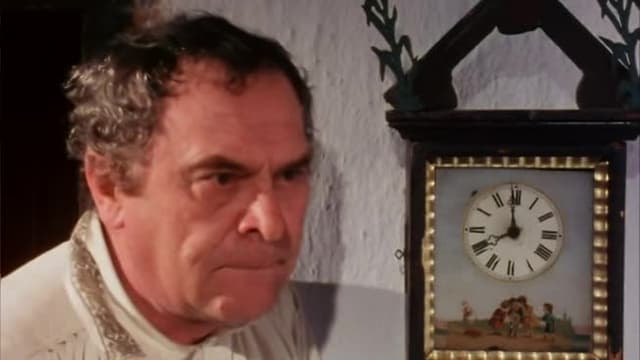 S02:E01 - The Hired Help