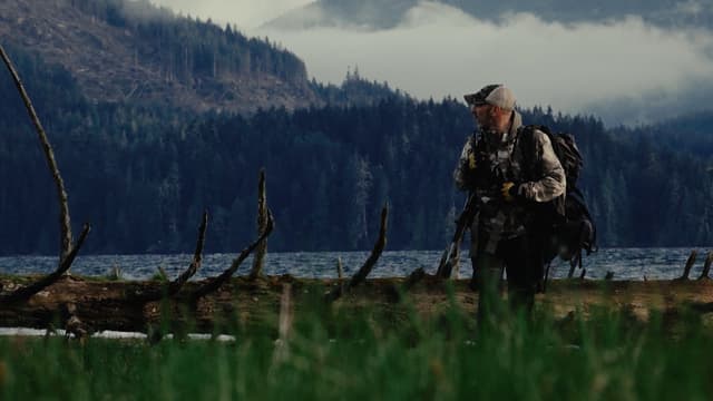 S16:E03 - Pacific Rim Cave Bears