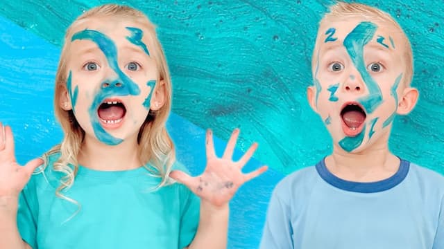 S01:E01 - Blue Kids & Green Grownups!