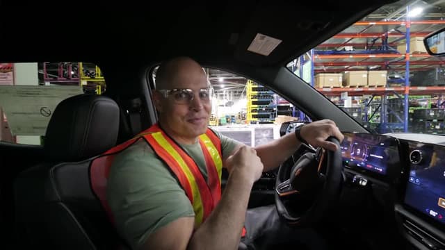 S01:E01 - Factory Zero Tour / Galaxy S25 Ultra Teardown