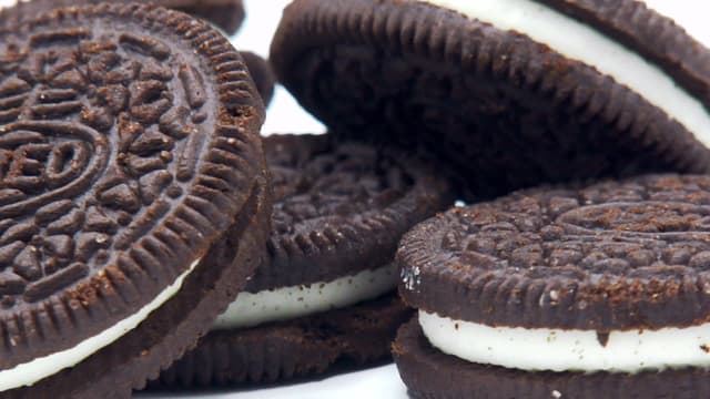 S02:E07 - Cookie Wars