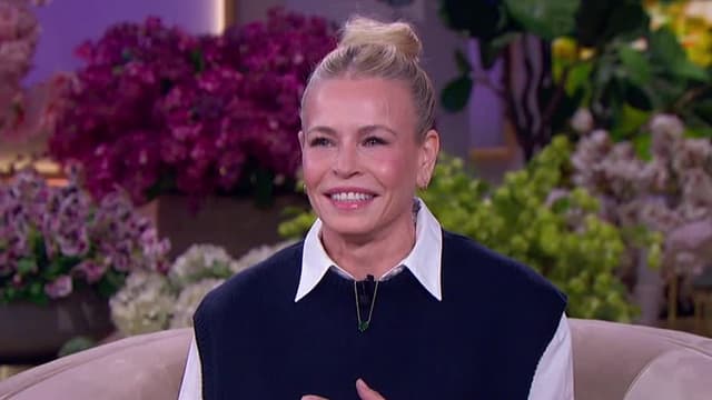 S03:E07 - Chelsea Handler