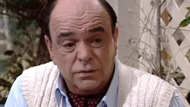 S01:E19 - Tony's Father-in-Law