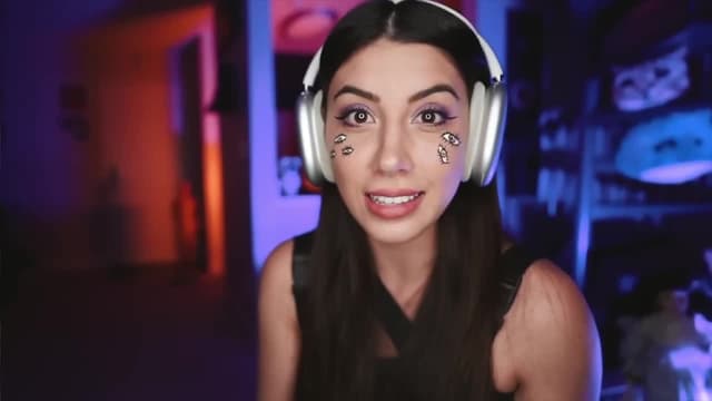 S01:E08 - Psychic Reacts to Dreamcore/Weirdcore Videos