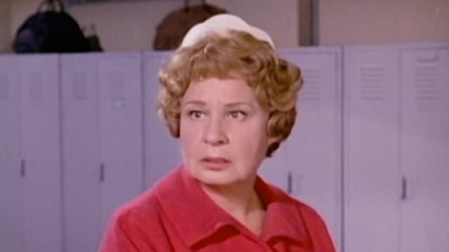 S03:E06 - Hazel Scores a Touchdown