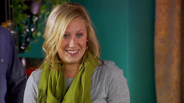 S01:E09 - A Roaring '20s Family Room