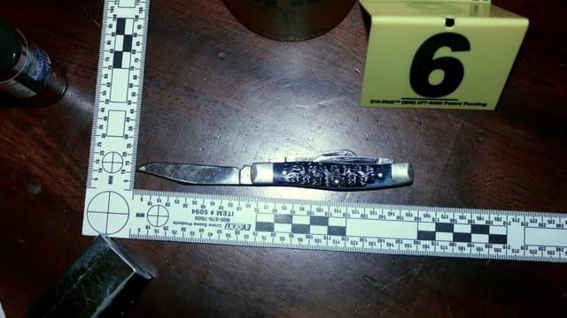 S03:E02 - Stabbed My Neighbor or Protected Myself?