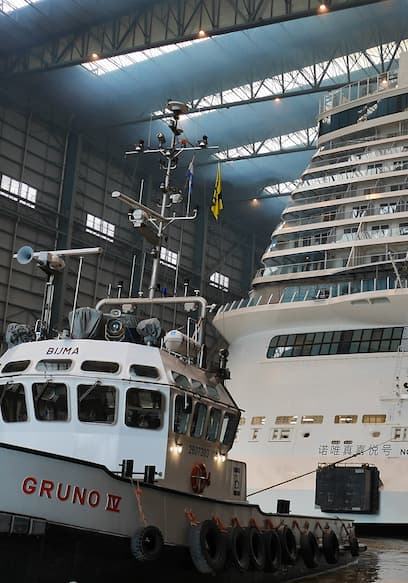 S01:E03 - Conveyance of the Norwegian Joy poster