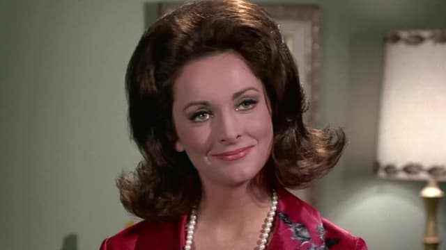 S02:E09 - Who Needs a Green-Eyed Genie