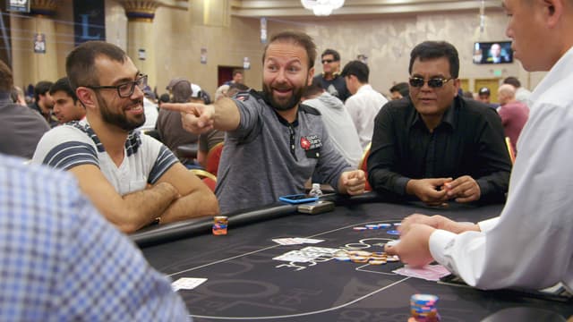 S01:E09 - Daniel Negreanu