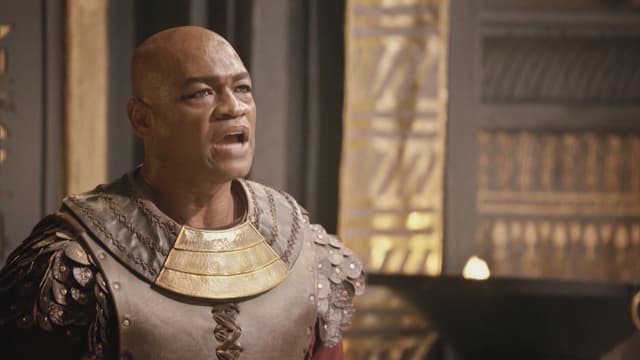 S06:E26 - El Faraón Se Preocupa Por El Atentado