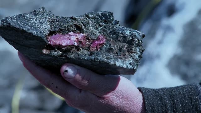 S02:E06 - Rise and Fall of Ruby Empire