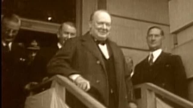 S01:E12 - The Decline of Fascism