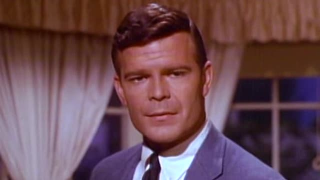 S05:E19 - Please Don't Shout