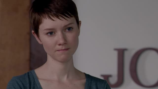 S01:E02 - Chapter Two