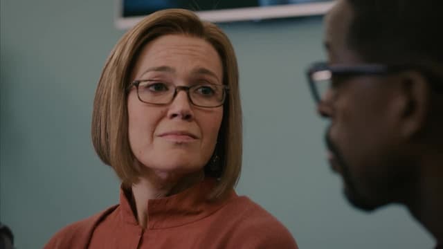 S04:E10 - Light and Shadows