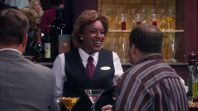 S01:E105 - Mom at Bar / Train Buddy