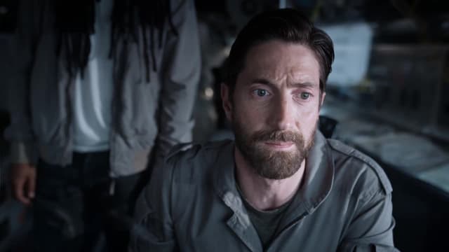 S03:E08 - Setting Itself Right