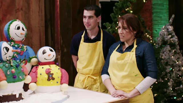 S01:E02 - Mrs. Claus' Night Off