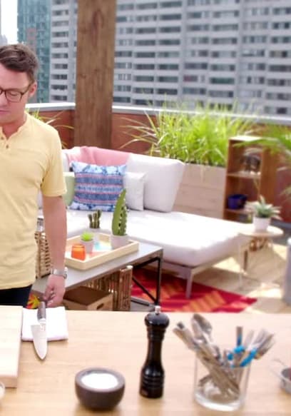 S01:E09 - Grilled, Roasted & Charred Chicken poster