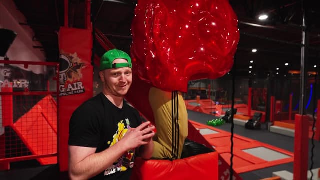S17:E07 - Sneaking Into a Trampoline Park Overnight