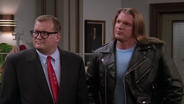 S04:E16 - Rats, Kate's Dating a Wrestler