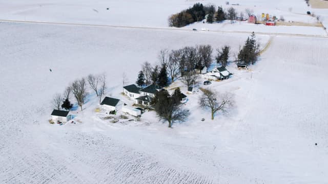 S01:E17 - A Family Tragedy