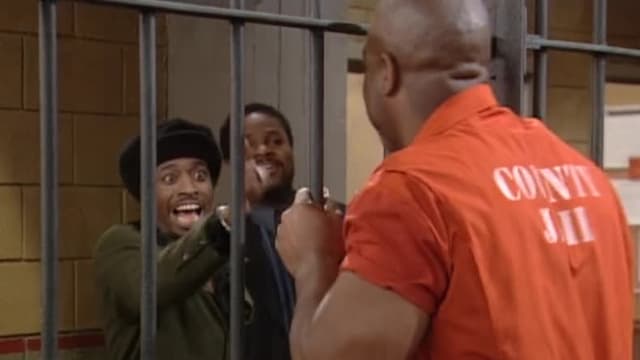 S01:E117 - Lock Down