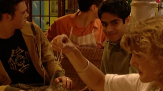 S01:E08 - The Seventh Sense