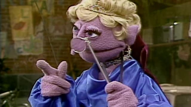 S08:E28 - The Count Woos the Countess