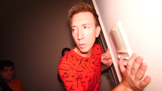 S01:E01 - Breaking Into the World's Most Evil Father's House