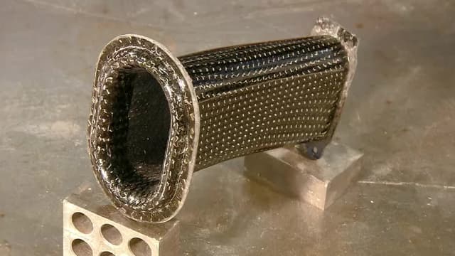 S06:E19 - Carbon Fiber Car Parts