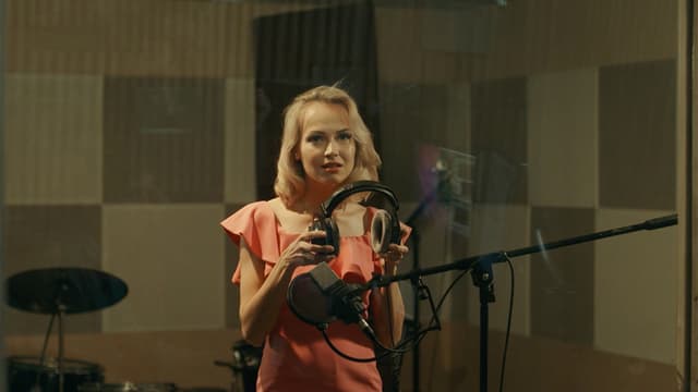 S01:E04 - Passing the Torch