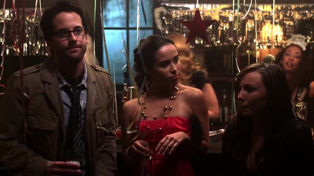 S01:E06 - New Year's Day