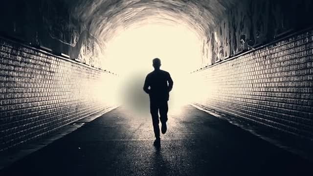 S03:E12 - The Menacing Case of the Monster With 21 Faces