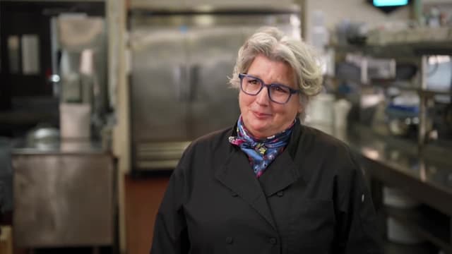 S01:E02 - Cooking Competition