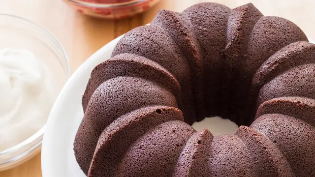 S05:E24 - There's a Hole in Your Cake