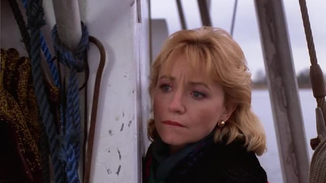 S05:E17 - Deep Cover