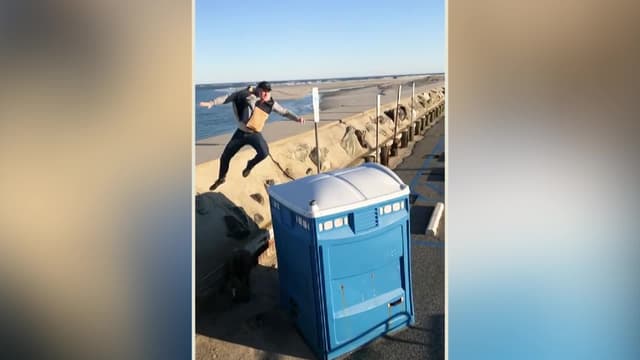 S01:E05 - Napping Burglar