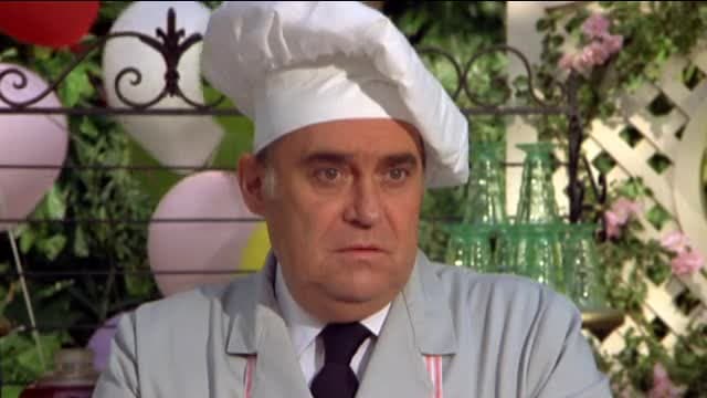 S07:E06 - Random Choices / My Mommy, the Swinger