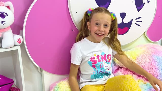 S03:E10 - Nastya's Life Lessons: School, Good Deeds, and Blogging Success