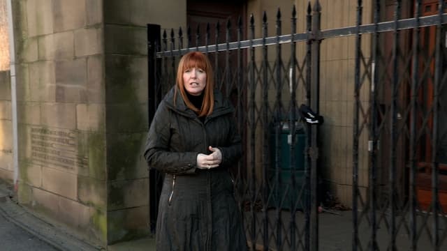 S25:E01 - Accrington Courts: Part 1