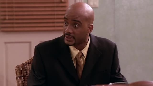 S02:E17 - She's a Brick House