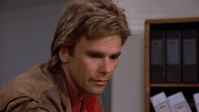 S01:E18 - Ugly Duckling