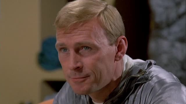 S01:E17 - Mindbender